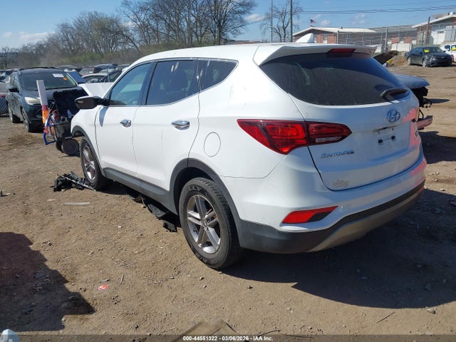 Продажа на аукционе авто 2017 Hyundai Santa Fe Sport 2.4l, vin: 5NMZTDLB8HH033438, номер лота: 44551322