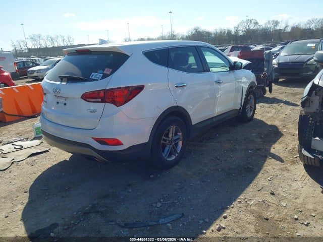 Продажа на аукционе авто 2017 Hyundai Santa Fe Sport 2.4l, vin: 5NMZTDLB8HH033438, номер лота: 44551322