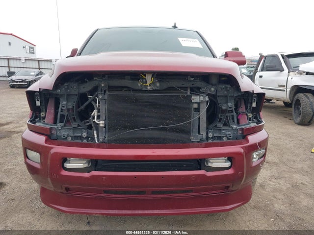 3C6UR5NL4HG517856 RAM 2500 Laramie 4x4 6&#039;4 Box
