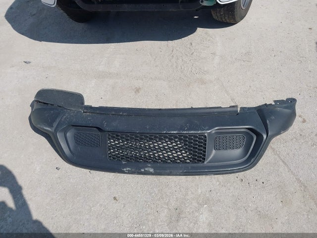 44551329 :رقم المزاد ، 1C4RJFBG2JC243892 vin ، 2018 Jeep Grand Cherokee Limited 4x4 مزاد بيع