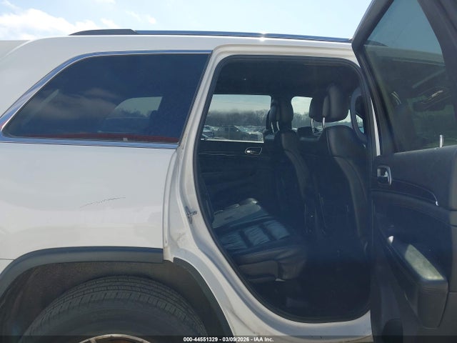 44551329 :رقم المزاد ، 1C4RJFBG2JC243892 vin ، 2018 Jeep Grand Cherokee Limited 4x4 مزاد بيع