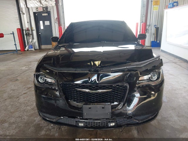 Продаж на аукціоні авто 2018 Chrysler 300 Touring, vin: 2C3CCAAG4JH265124, номер лоту: 44551361
