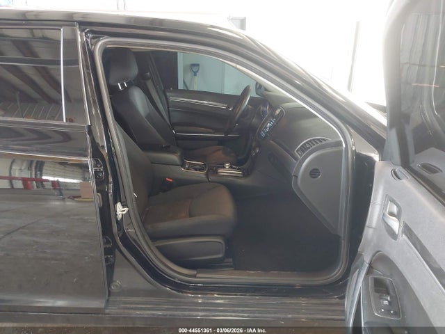 Продаж на аукціоні авто 2018 Chrysler 300 Touring, vin: 2C3CCAAG4JH265124, номер лоту: 44551361