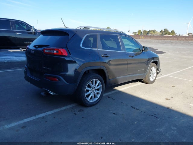 1C4PJMDSXFW772574 Jeep Cherokee Limited