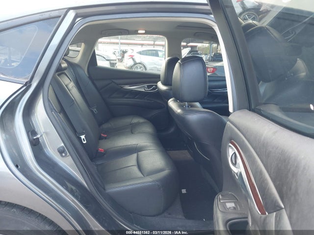 44551382 :رقم المزاد ، JN1BY1AR6HM770652 vin ، 2017 Infiniti Q70 3.7x مزاد بيع