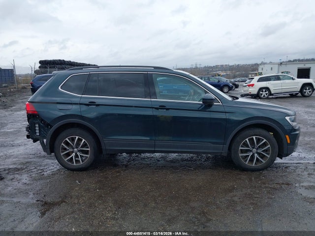 Продаж на аукціоні авто 2019 Volkswagen Tiguan 2.0t Se/2.0t Sel/2.0t Sel R-line/2.0t Sel R-line Black, vin: 3VV2B7AX6KM171019, номер лоту: 44551415