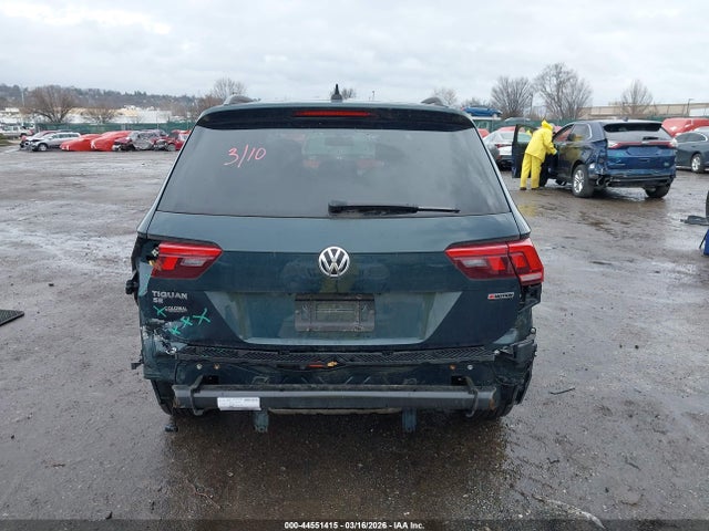 Продаж на аукціоні авто 2019 Volkswagen Tiguan 2.0t Se/2.0t Sel/2.0t Sel R-line/2.0t Sel R-line Black, vin: 3VV2B7AX6KM171019, номер лоту: 44551415