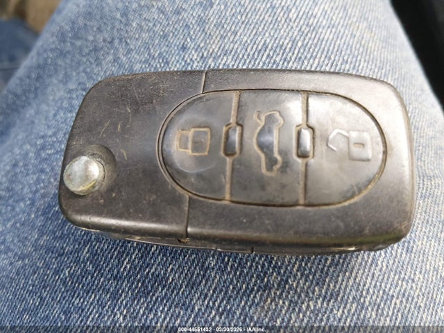 Продажа на аукционе авто 2000 Volkswagen New Beetle Gls Tdi, vin: 3VWCF21C0YM472415, номер лота: 44551432