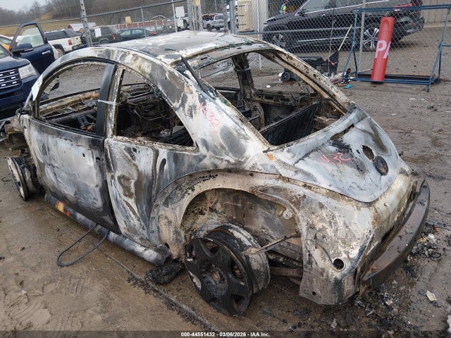 Продажа на аукционе авто 2000 Volkswagen New Beetle Gls Tdi, vin: 3VWCF21C0YM472415, номер лота: 44551432