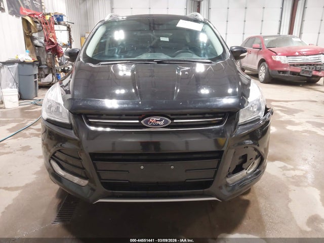 1FMCU9J96FUC63240 Ford Escape Titanium