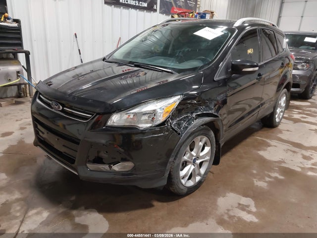 1FMCU9J96FUC63240 Ford Escape Titanium