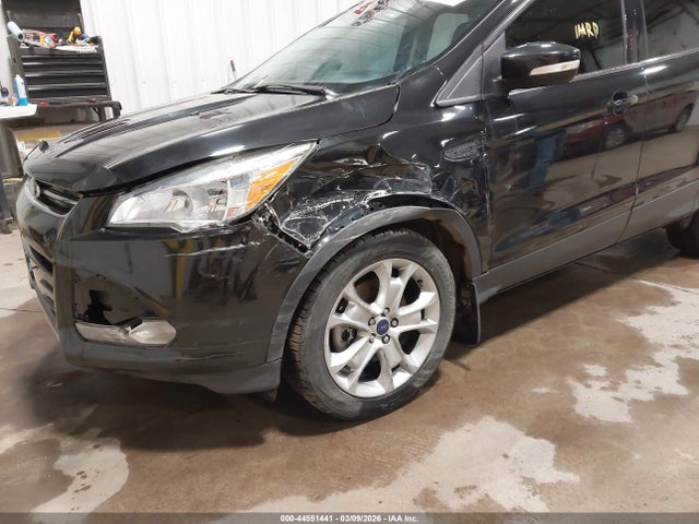 1FMCU9J96FUC63240 Ford Escape Titanium