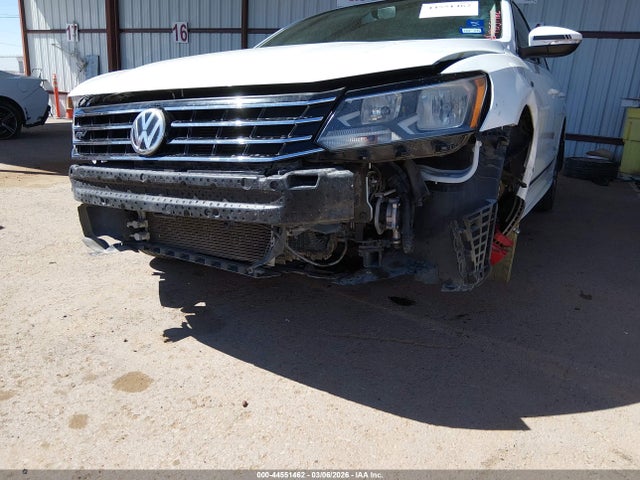 44551462 :رقم المزاد ، 1VWDT7A36HC075920 vin ، 2017 Volkswagen Passat 1.8t R-line مزاد بيع