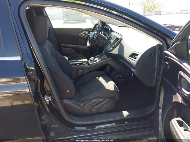 2015 Chrysler 200 Limited მანქანა იყიდება აუქციონზე, vin: 1C3CCCAB9FN651410, აუქციონის ნომერი: 44551521