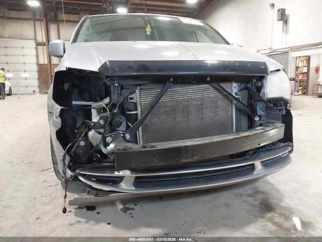 44551551 :رقم المزاد ، 2C4RC1BG9ER338976 vin ، 2014 Chrysler Town & Country Touring مزاد بيع