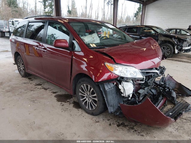 2018 TOYOTA SIENNA 5TDYZ3DC5JS938086