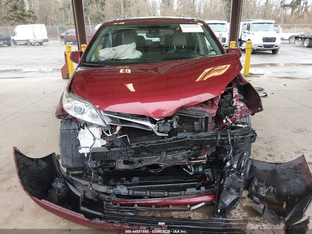Toyota Sienna Xle 8 Passenger 2018 5TDYZ3DC5JS938086 Image 13