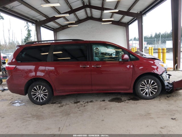 Toyota Sienna Xle 8 Passenger 2018 5TDYZ3DC5JS938086 Image 14