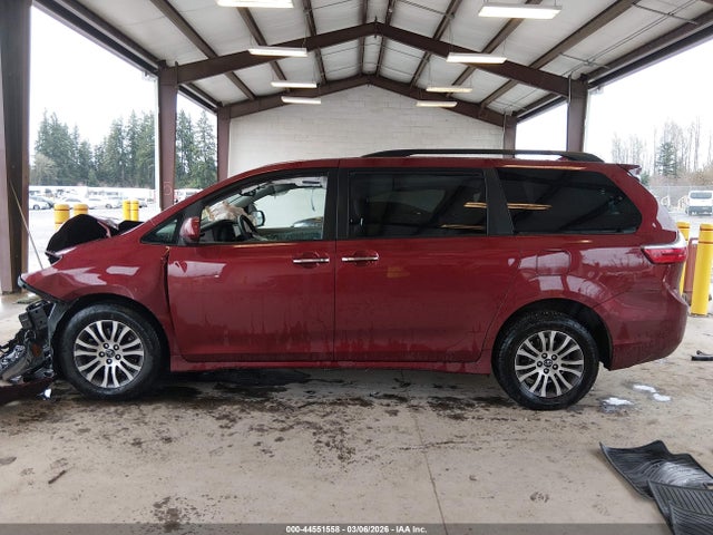 Toyota Sienna Xle 8 Passenger 2018 5TDYZ3DC5JS938086 Image 15