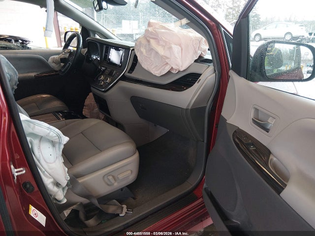 2018 TOYOTA SIENNA 5TDYZ3DC5JS938086 Photo 4