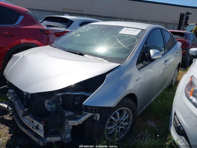 JTDKARFU9L3106499 Toyota Prius Le