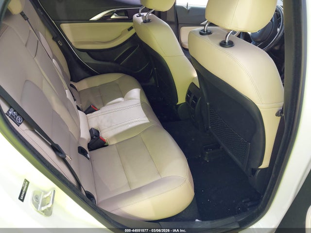 44551577 :رقم المزاد ، SJKCH5CP0HA027228 vin ، 2017 Infiniti Qx30 Premium مزاد بيع
