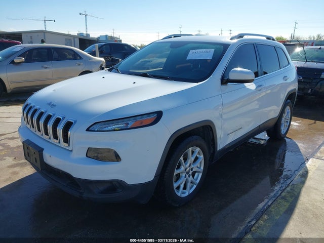 1C4PJLCB5GW281665 Jeep Cherokee Latitude