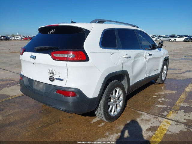1C4PJLCB5GW281665 Jeep Cherokee Latitude