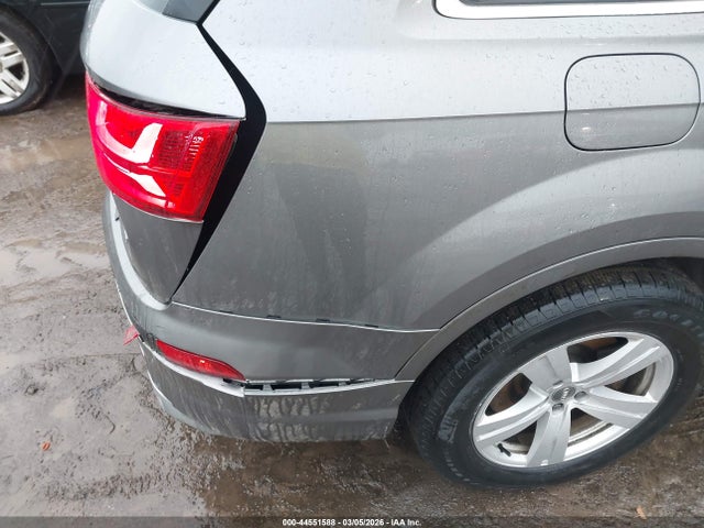 44551588 :رقم المزاد ، WA1LHAF77JD004857 vin ، 2018 Audi Q7 2.0t Premium مزاد بيع