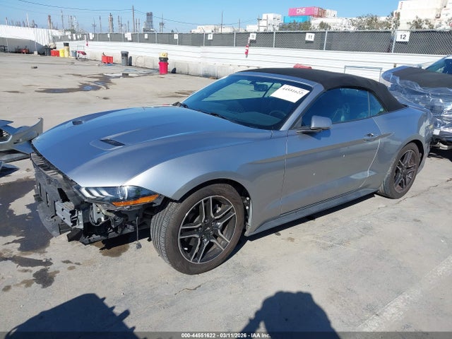 Ford Mustang Ecoboost Premium 2020 1FATP8UH2L5126333 Image 2