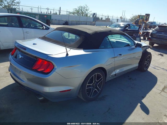 Ford Mustang Ecoboost Premium 2020 1FATP8UH2L5126333 Image 4