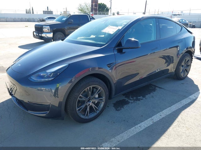 Продажа на аукционе авто 2024 Tesla Model Y Rwd, vin: 7SAYGDED2RF094126, номер лота: 44551653