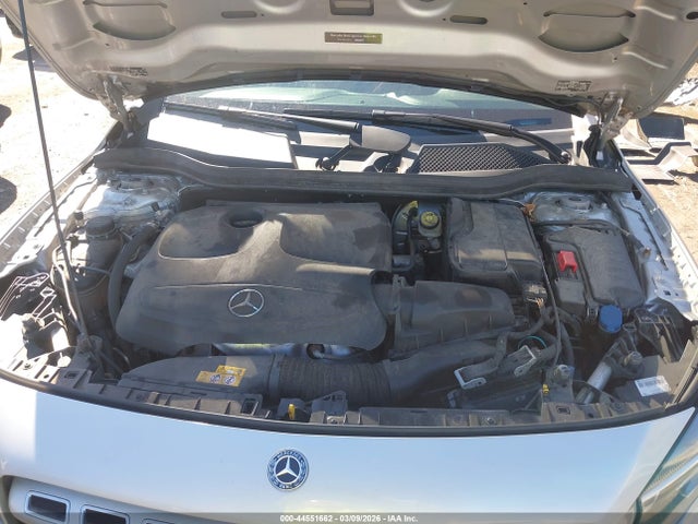 2018 Mercedes-benz Gla 250 4matic მანქანა იყიდება აუქციონზე, vin: WDCTG4GB7JJ440018, აუქციონის ნომერი: 44551662