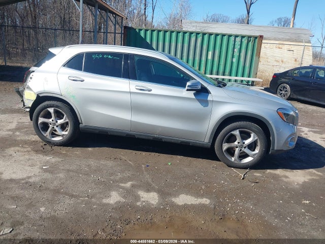 2018 Mercedes-benz Gla 250 4matic მანქანა იყიდება აუქციონზე, vin: WDCTG4GB7JJ440018, აუქციონის ნომერი: 44551662