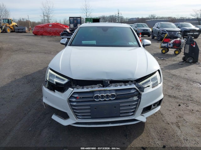 44551680 :رقم المزاد ، WAUC4AF46JA002930 vin ، 2018 Audi S4 3.0t Premium Plus مزاد بيع