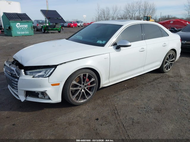 44551680 :رقم المزاد ، WAUC4AF46JA002930 vin ، 2018 Audi S4 3.0t Premium Plus مزاد بيع