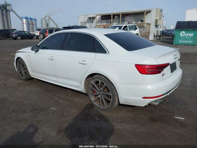 44551680 :رقم المزاد ، WAUC4AF46JA002930 vin ، 2018 Audi S4 3.0t Premium Plus مزاد بيع