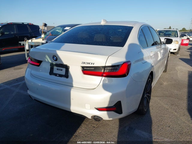WBA5R1C59KAJ98340 BMW 330I