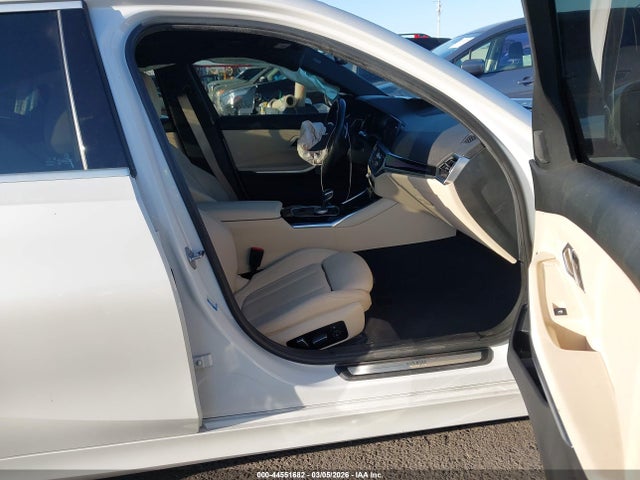 WBA5R1C59KAJ98340 BMW 330I