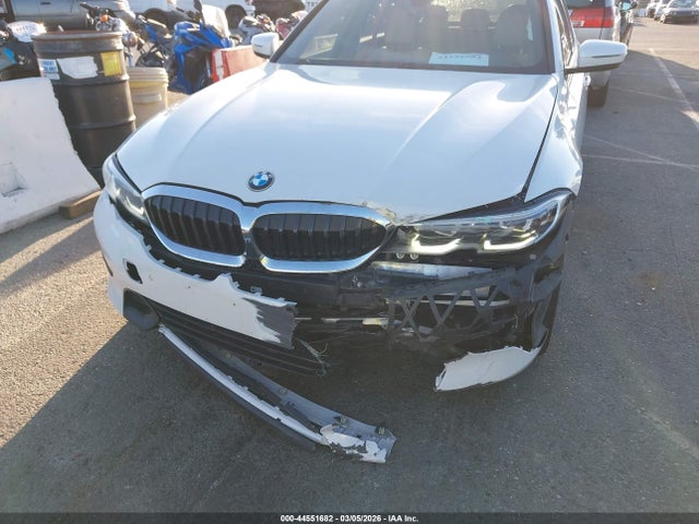 WBA5R1C59KAJ98340 BMW 330I