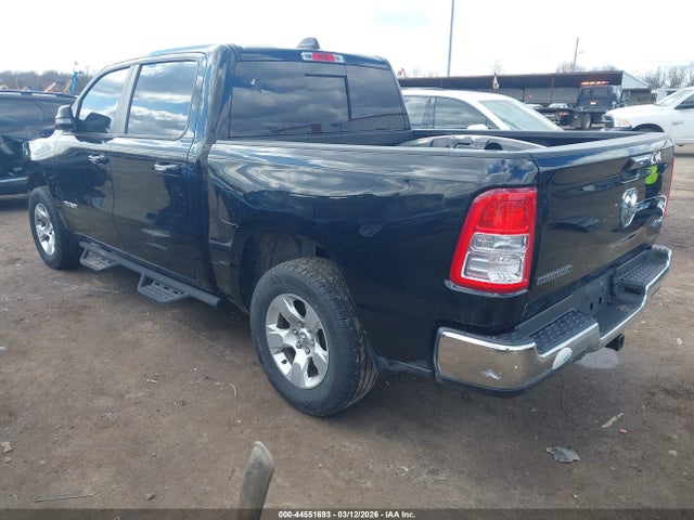 2019 RAM 1500 1C6RRFFG8KN767189 Photo 2