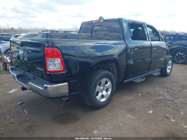 2019 RAM 1500 1C6RRFFG8KN767189 Photo 3
