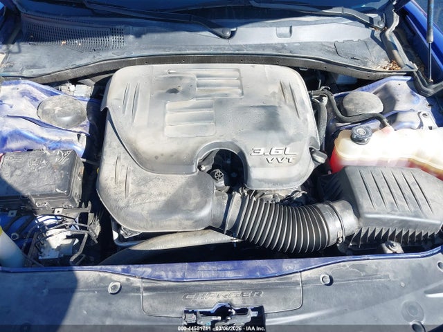 2C3CDXBG5LH165762 Dodge Charger Sxt Rwd