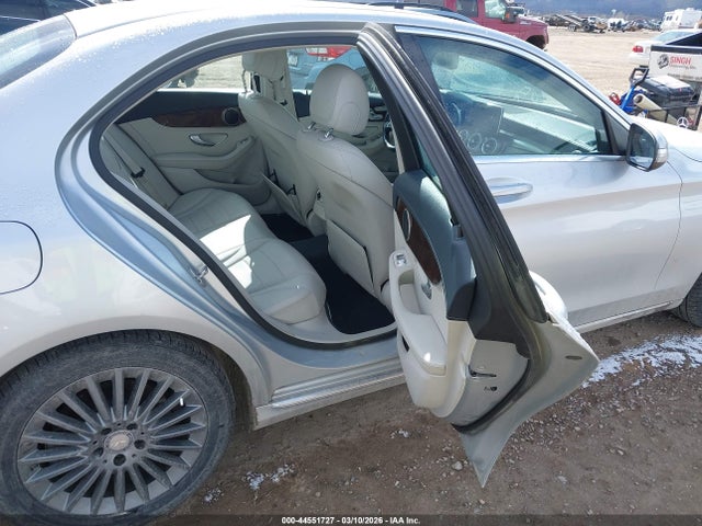Продаж на аукціоні авто 2015 Mercedes-benz C 300 Luxury 4matic, vin: 55SWF4KB1FU041468, номер лоту: 44551727