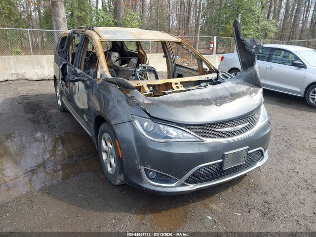 44551733 :رقم المزاد ، 2C4RC1EG0HR514863 vin ، 2017 Chrysler Pacifica Touring-l Plus مزاد بيع