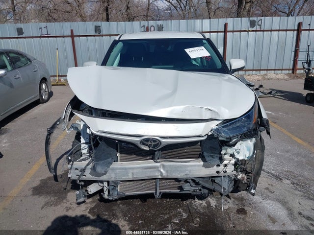 Toyota Highlander Le 2022 5TDZZRAH3NS105609 Image 12