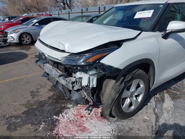Toyota Highlander Le 2022 5TDZZRAH3NS105609 Image 6