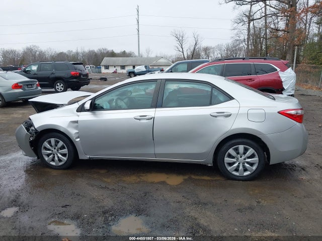 44551807 :رقم المزاد ، 2T1BURHE6FC458254 vin ، 2015 Toyota Corolla Le مزاد بيع