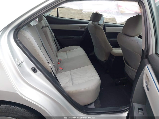 44551807 :رقم المزاد ، 2T1BURHE6FC458254 vin ، 2015 Toyota Corolla Le مزاد بيع