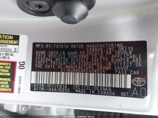 44551807 :رقم المزاد ، 2T1BURHE6FC458254 vin ، 2015 Toyota Corolla Le مزاد بيع